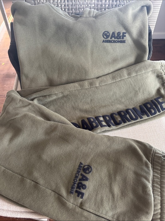 abercrombie kids Other - abercrombie kids Olive Green Logo Hoodie Sweatshirt and Matching Sweatpants